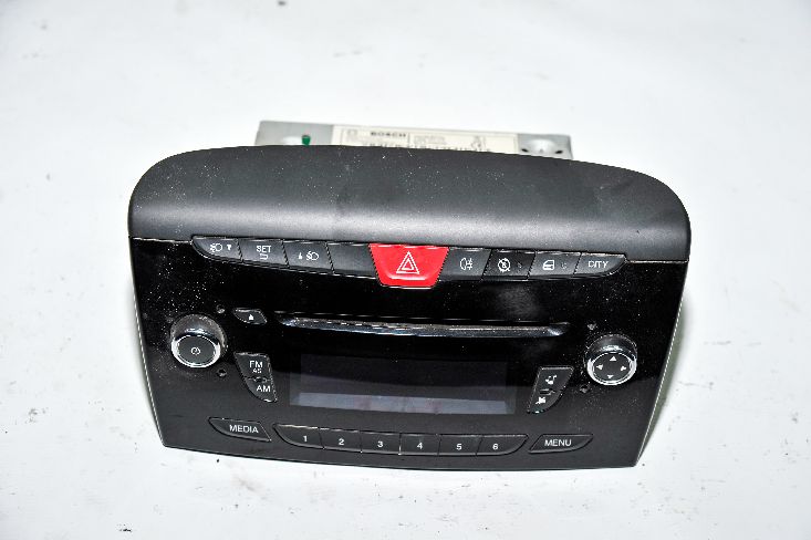 126 BİS ÇIKMA YEDEK PARÇA FİAT ÇIKMA YEDEK PARÇA   (318)LANCİA YPSILON TEYP